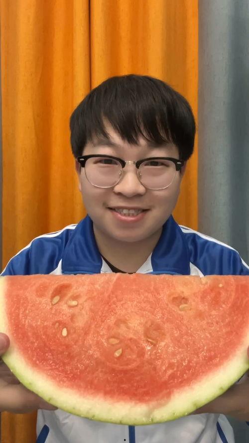 沉浸式体验吃瓜,沉浸式体验吃瓜新风尚