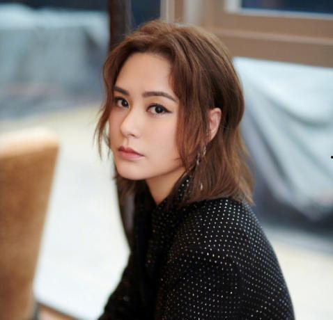 娱乐吃瓜头像女生图片,揭秘娱乐圈美女吃瓜瞬间